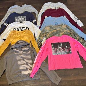 Bundle of long sleeve graphic tee shirt 10 tshirt